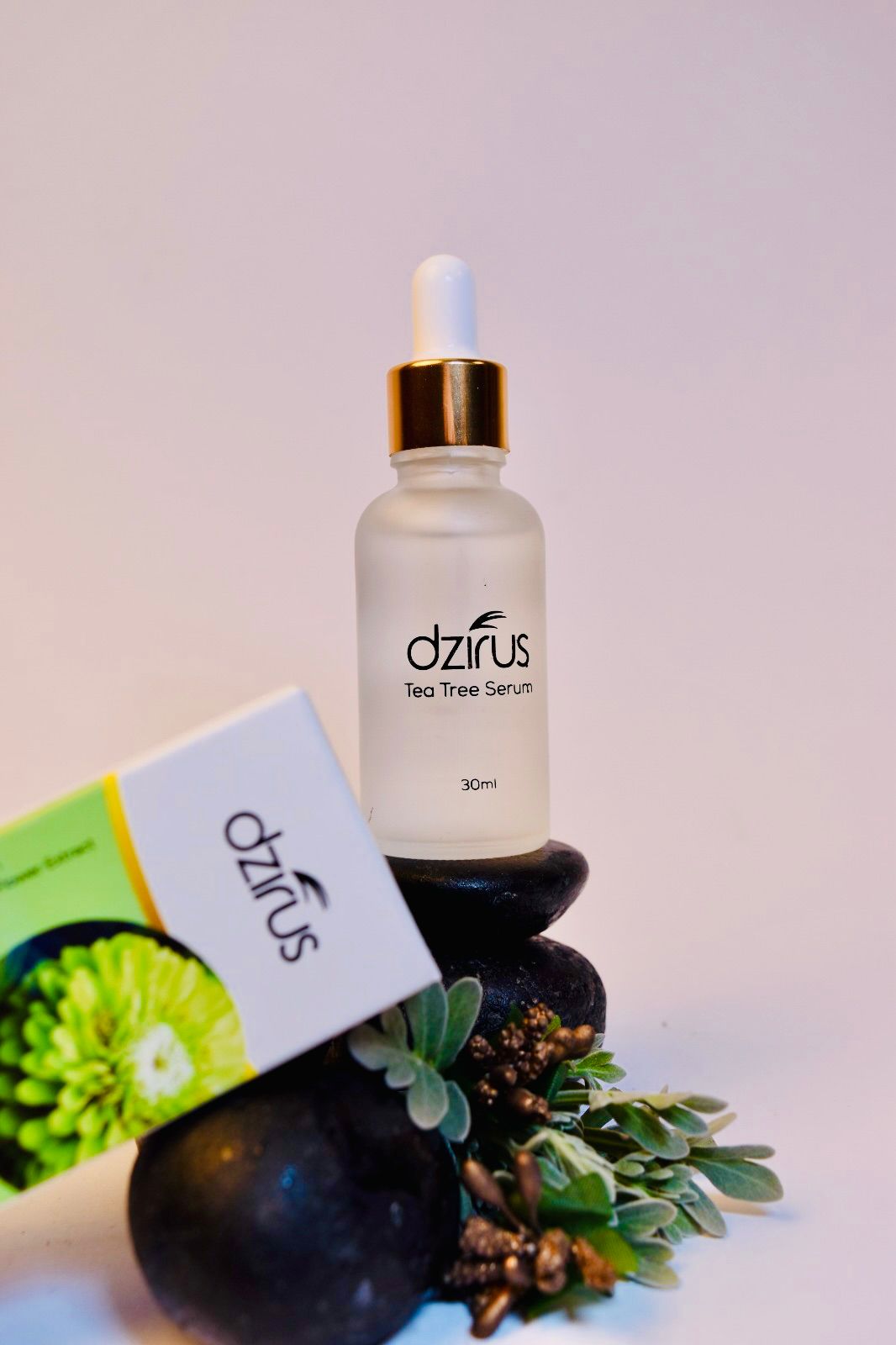 Dzírus Tea Tree Serum 1.5% – Acne & Pore Care with Zinnia Elegans Extract | 30ml